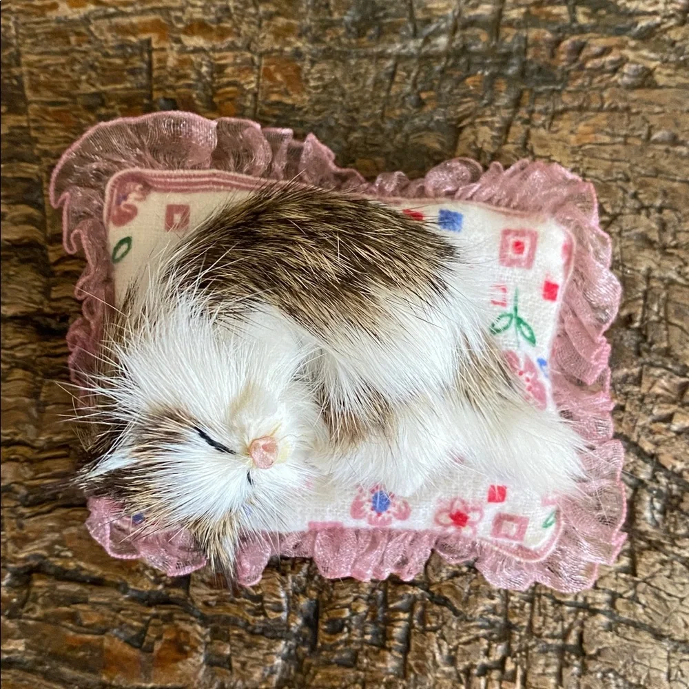 🐈Vintage🐈Cat Sleeping on Pillow - Picture 4 of 8